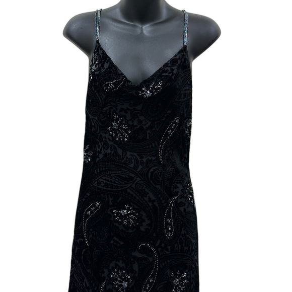 Vintage EAST Beaded Paisley Velvet Gown - Picture 5 of 9